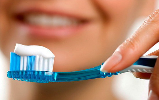 O livro dos sonhos do curandeiro Evdokia conecta escovar os dentes com a eliminação de problemas e a luta pelo bem-estar.