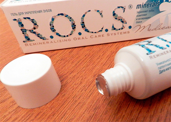 O gel remineralizante ROCS Medical Minerals pode muito bem ser usado como um dos elementos do complexo tratamento de cárie cervical no estágio de uma mancha branca.