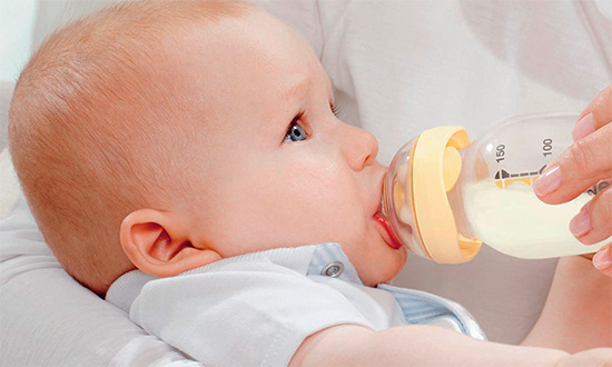 La carie nei bambini piccoli è spesso chiamata anche collo di bottiglia.