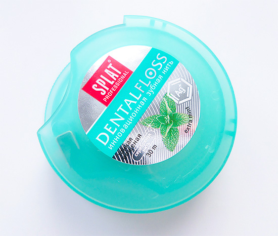 O fio dental é especialmente eficaz na prevenção de cárie interdental