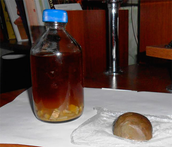 Tintura di alcol propoli