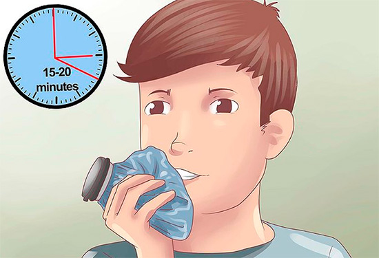 Para fins de refrigeração, por exemplo, pode ser usado um saco de gelo.