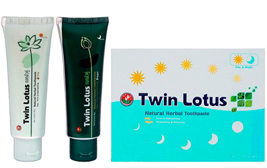 O conjunto Twin Lotus Day & Night original contém dois cremes dentais de uma só vez - para uso pela manhã (tarde) e à noite (noite).