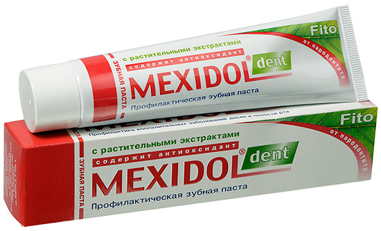 Mexidol Dent Fito, além dos componentes básicos, também contém extratos vegetais.