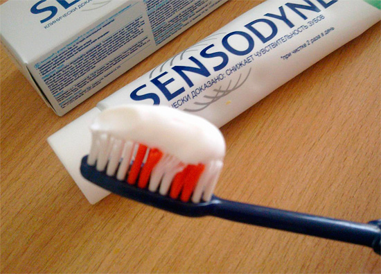 Os cremes dentais Sensodyne realmente ajudam a combater o problema do aumento da sensibilidade dentária, e falaremos sobre o que exatamente isso é alcançado ...