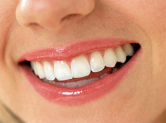 Embora não exista um clareamento absolutamente seguro dos dentes, no entanto, tendo realizado o procedimento corretamente, é possível reduzir o impacto negativo no esmalte e nas gengivas.