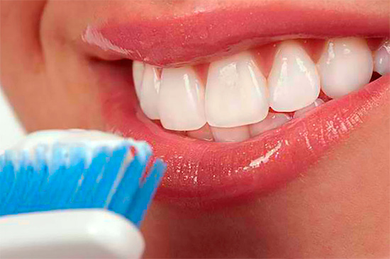 Non tutti i dentifrici sbiancanti si imbiancano bene, e ancora di più, non tutti sono sicuri da usare - parleremo di come scegliere l'opzione migliore e ne parleremo ...