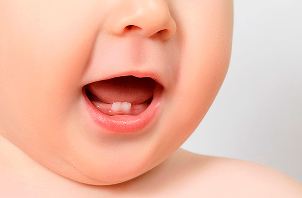 Vamos falar sobre a importância de conhecer cada um dos pais sobre as nuances da formação de uma mordida de leite em crianças, sobre a erupção de dentes temporários e sua substituição por dentes permanentes ...