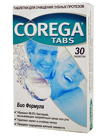 Comprimidos de prótese Corega.