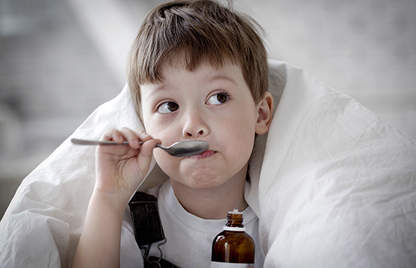 Ao escolher um ou outro medicamento para a dor, é muito importante considerar a idade da criança.